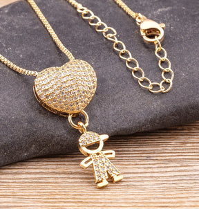 o Colar Amor de Mãe Banhado a Ouro - O Presente Perfeito para Mães e Avós - Kaype Store